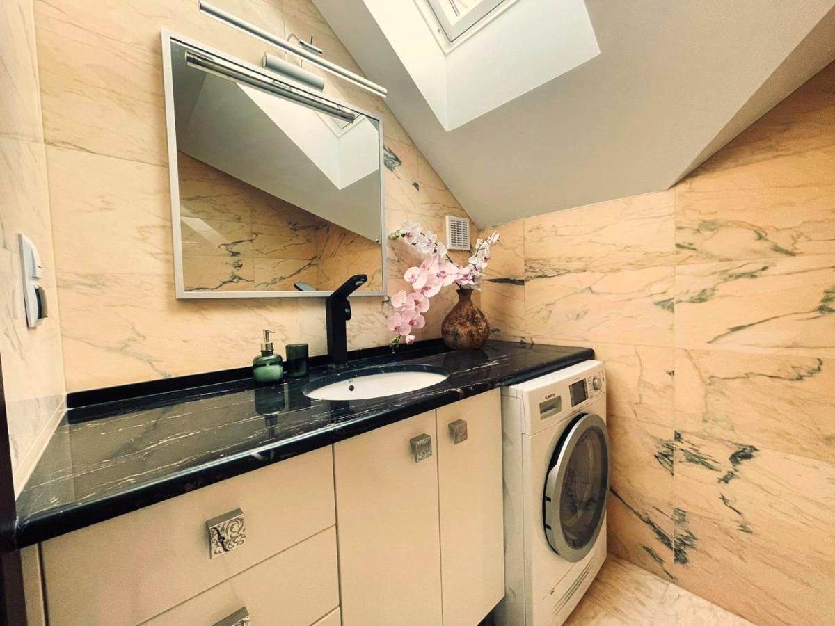 Marble Apartament Zamość Екстериор снимка